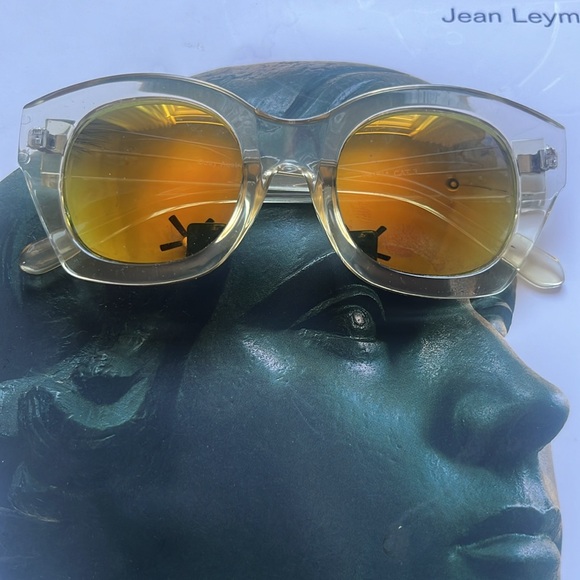 Quay Australia mirror lenses sunglasses - Picture 4 of 8